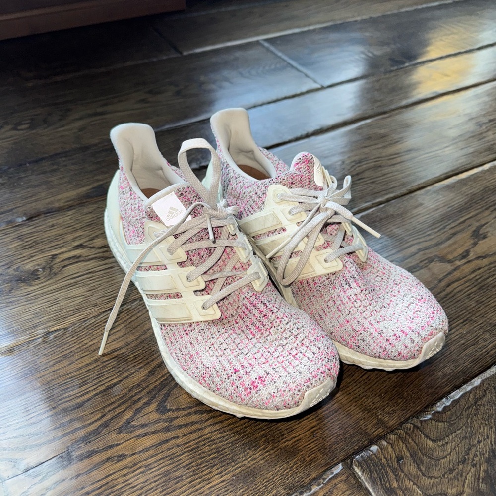 ULTRA BOOST SNEAKERS